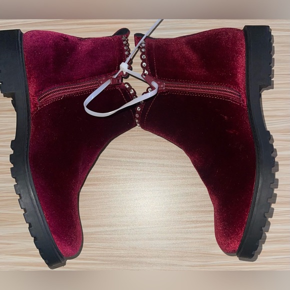 Gianni Bini Arya-Girl Velvet Rhinestone Mahroon Ankle Shoes New without a Tag - Picture 4 of 6